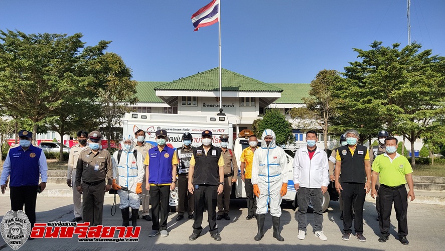 สุพรรณบุรี-เร่งฉีดพ่นยาฆ่าเชื้อพื้นที่พบผู้ติดเชื้อโควิด สกัดการแพร่เชื้อ