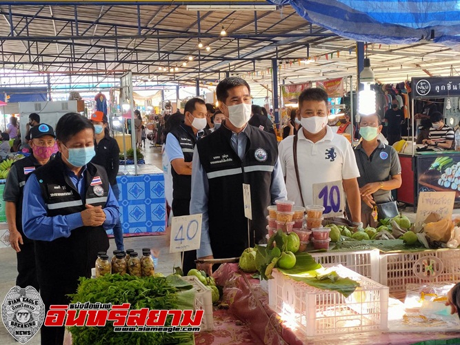 ประจวบคีรีขันธ์-นายกเมืองหัวหินและคณะฯตรวจตลาดใหม่ไดโนเสาร์