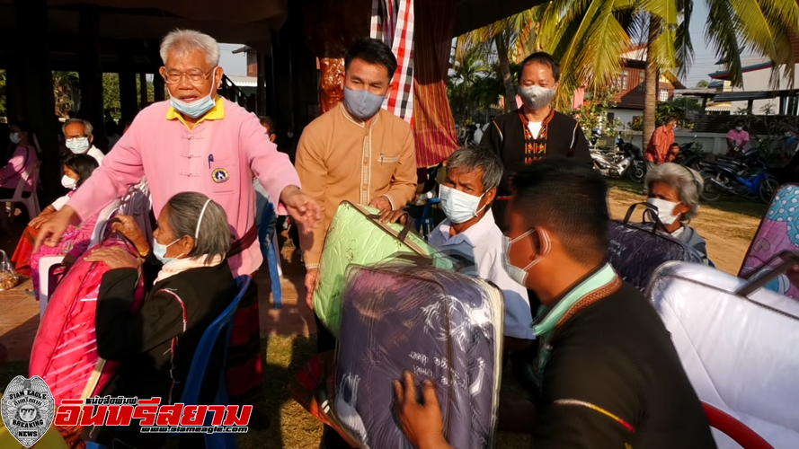 ศรีสะเกษ-จัดกิจกรรม“นุ่งผ้าไท ใส่บาตรวัฒนธรรม น้อมนำวิถีพอเพียง”