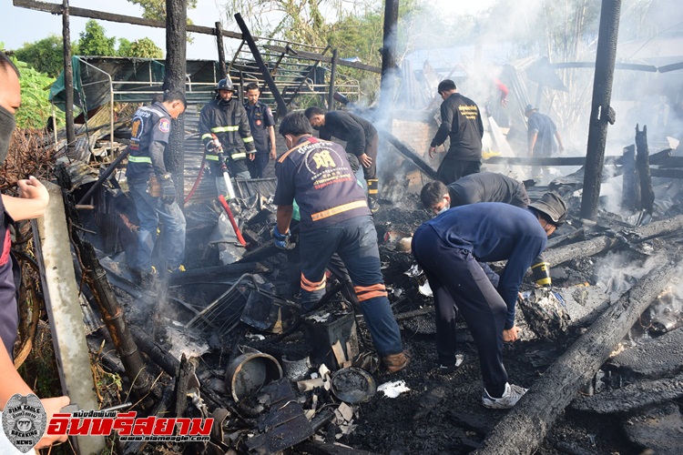 เพชรบุรี-เพลิงไหม้บ้านหญิงชราวอดวายเสียหายทั้งหลัง