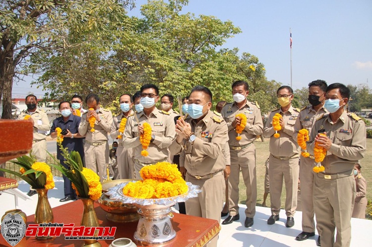 ชัยภูมิ-นายก อบจ.คนใหม่ นำทีมผู้บริหาร ไหว้พระ ไหว้ศาลพระพรหม