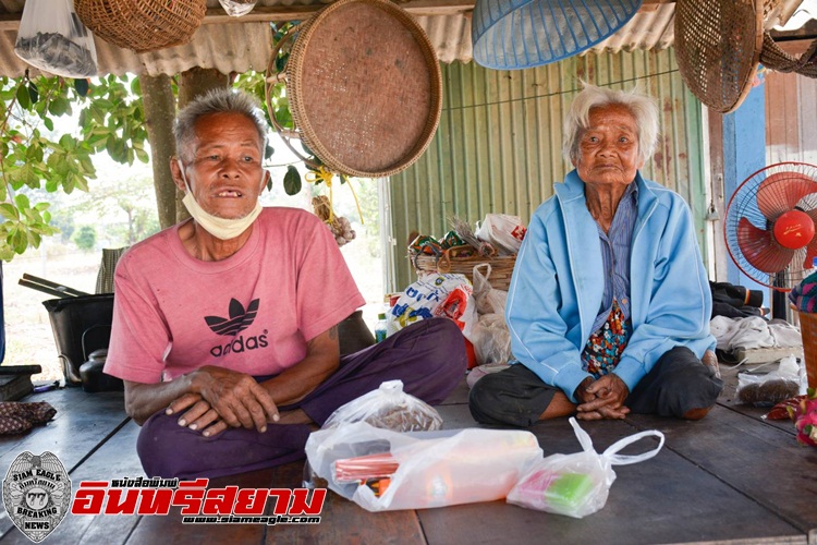 กำแพงเพชร-ธารน้ำใจจากทั่วทุกสารทิศฉุดไม่อยู่ช่วยเหลือสองแม่ลูกน่าสงสาร