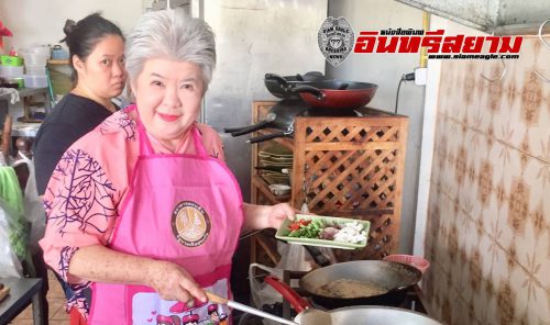 กำแพงเพชร-ส้มตำไทยปูม้ารสเด็ด ต้องร้าน”หมวยอีสาน” 