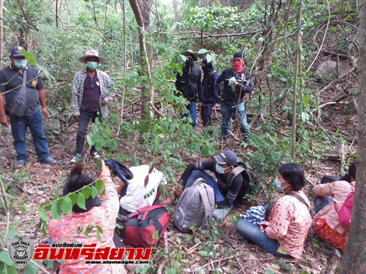 ประจวบคีรีขันธ์-ไล่ล่าล้อมจับ 17 เมียนมาลอบเข้าไทยขายแรงงานโรงงานปลากระป๋อง