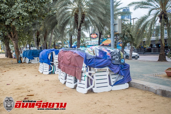 พัทยา ริมหาดเงียบเหงา ร้านค้าปรับตัวเปิดเมนูกลับบ้าน