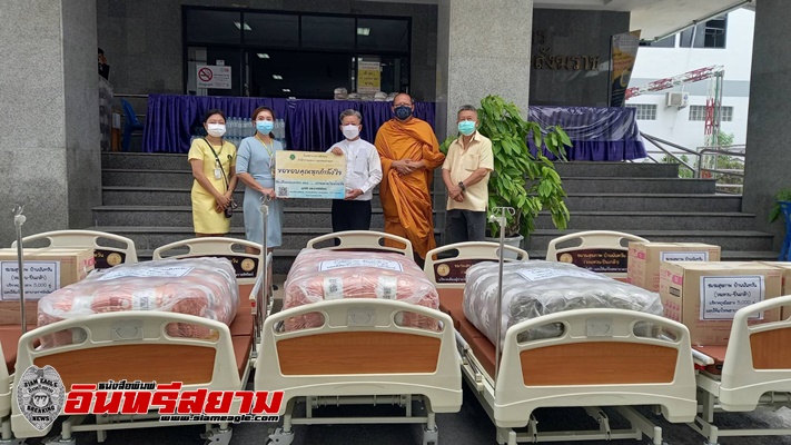 กรุงเทพ-“หลวงพี่น้ำฝน”ร่วมมอบอุปกรณ์การแพทย์ให้ รพ.ราชพิพัฒน์