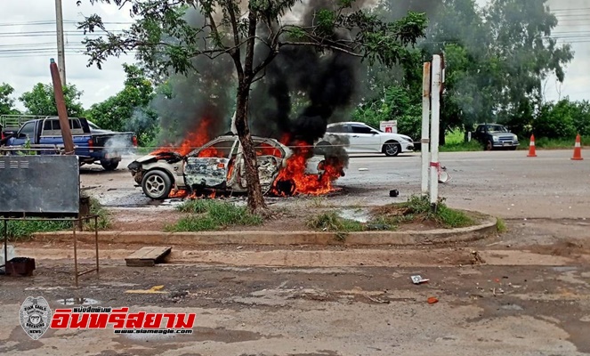 ปราจีนบุรี-คลิปวงจรปิด เหตุการณ์กระบะเก๋งชนสามคันไฟลุกท่วม