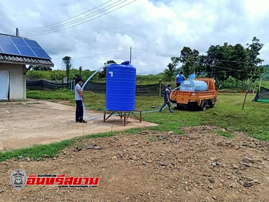 อุตรดิตถ์-เขื่อนสิริกิติ์ มอบน้ำดื่ม 2,000 ลิตร ให้ อบต.ท่าแฝก