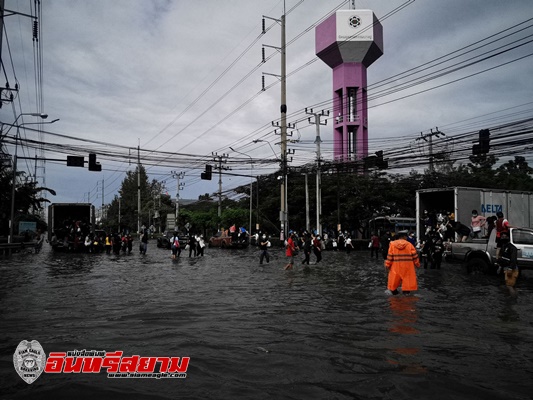 สมุทรปราการ-ฝนกระหน่ำหลายพื้นที่ของสมุทรปราการนิคมบางปูจมบาดาลรวมทั้งหลายหมู่บ้าน