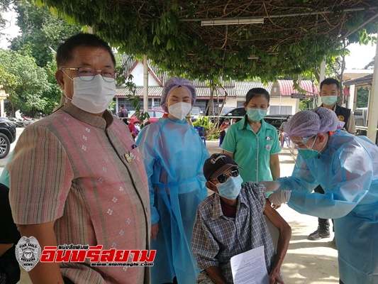 อุบลราชธานี-ฉีดวัคซีนเชิงรุก ชุมชนวัดศรีแสงทอง และชุมชนบุ่งกาแซว