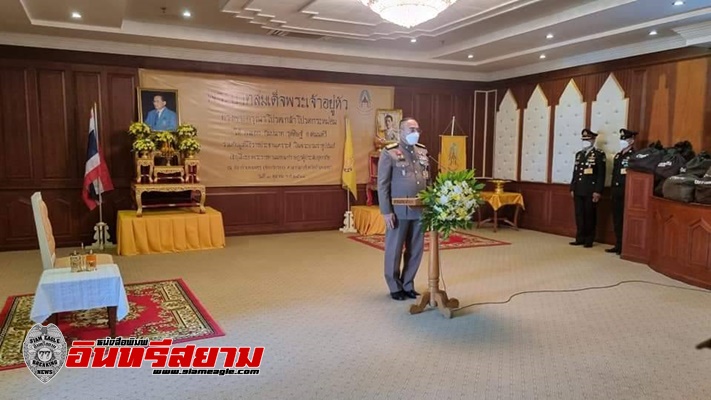 กำแพงเพชร- องคมนตรีเชิญสิ่งของพระราชทานมอบให้ผู้ประสบอุทกภัยในพื้นที่จังหวัดกำแพง