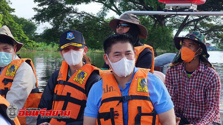 ลพบุรี -ธรรมนัสบุกพื้นที่ภูมิใจไทยช่วยน้ำท่วมแจกเงินไม่อั้นยันแม่ครัว