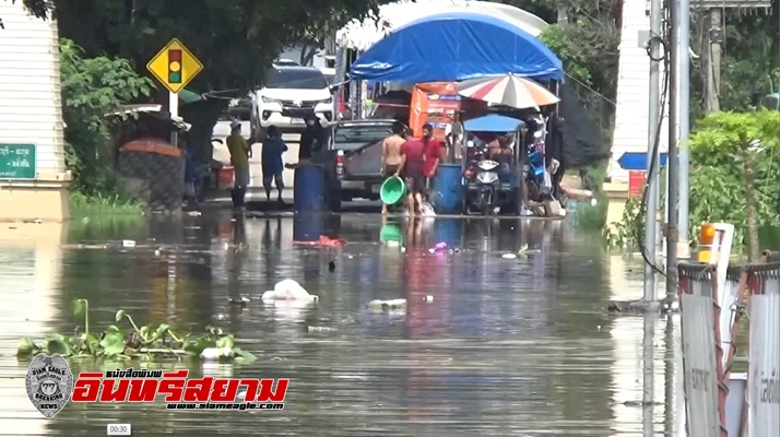 สระบุรี – มวลแม่น้ำป่าสักสูงติดใต้สะพานชัยณรงค์สงครามเป็นที่เรียบร้อยแล้ว