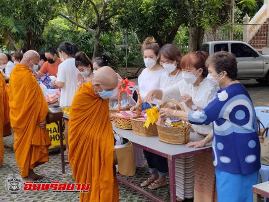 ประจวบคีรีขันธ์-ตักบาตรเทโวโรหณะ วัดสุขสำราญหัวหิน