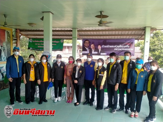 อยุธยา – มอบถุงยังชีพ เรือ และสุขาเคลื่อนที่ช่วยผู้ประสบอุทกภัยอำเภอบางบาล