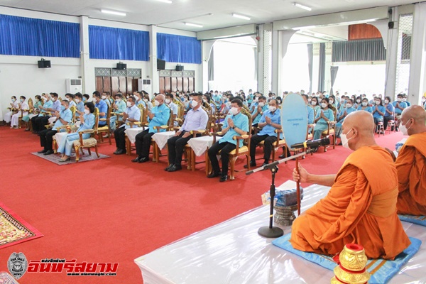 เพชรบุรี-ประกอบพิธีเจริญพระพุทธมนต์ เจริญจิตภาวนา