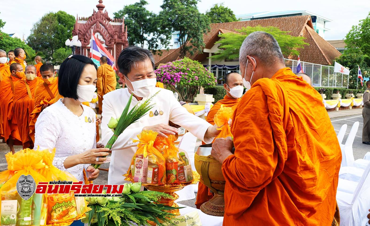 ประจวบคีรีขันธ์-ทำบุญตักบาตรถวายพระกุศล สมเด็จพระสังฆราช พระชนมายุ 8 รอบ 96 พรรษา