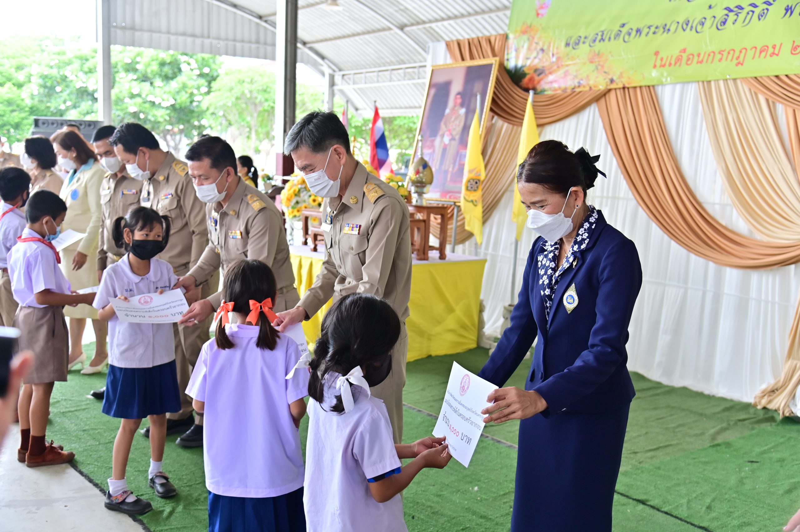 นครปฐม-จัดกิจกรรมโครงการน้ำพระทัยพระราชทานส่วนภูมิภาค