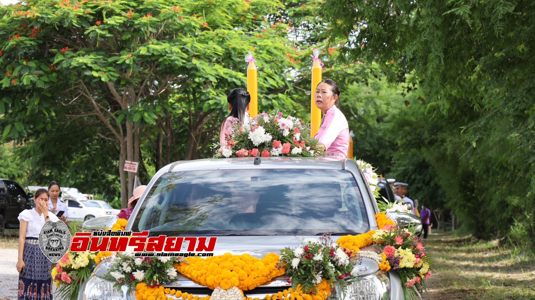 ชลบุรี-เทศบาลตำบลเกล็ดแก้วสืบสานประเพณีอันดีงาม ร่วมถวายเทียนพรรษาวัดเขาชีจรรย์