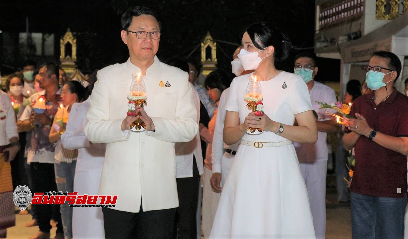 กาญจนบุรี-ผู้ว่าฯนำพุทธศาสนิกชนประกอบพิธีแสดงตนเป็นพุทธมามกะ และพิธีเวียนเทียน