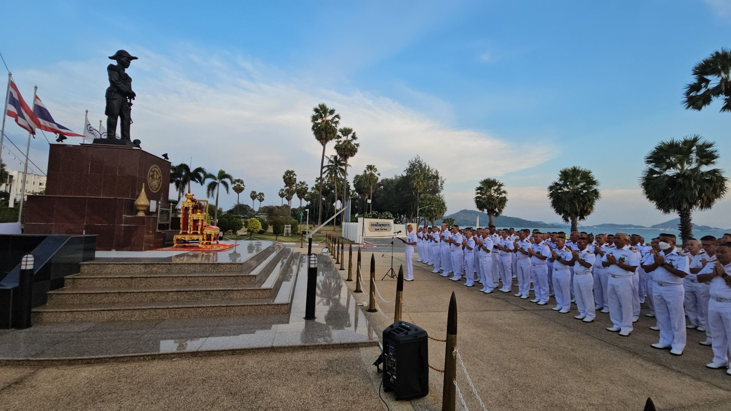 ชลบุรี-กร.จัดพิธีเกษียณอายุราชการและผู้เข้าโครงการเกษียณอายุราชการ