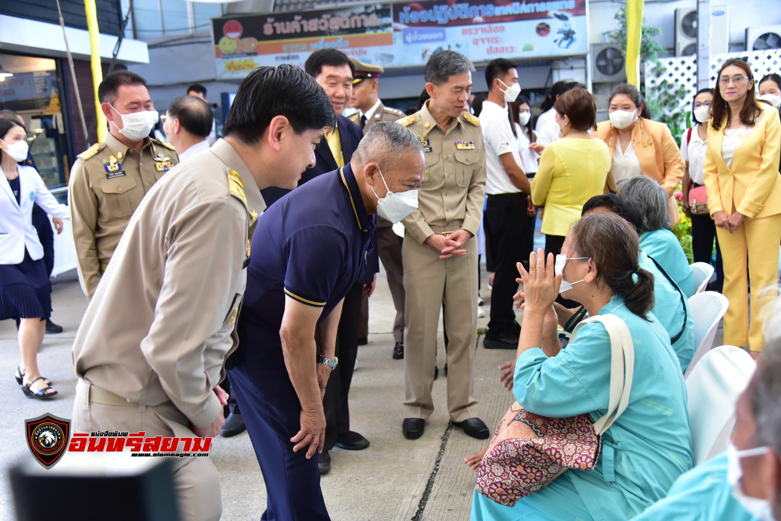 นครปฐม-สำนักงานทรัพย์สินฯร่วมจัดโครงการราษฎรสุขใจ พลานามัยสมบูรณ์ แพทย์พระราชทาน ครั้งที่ 10