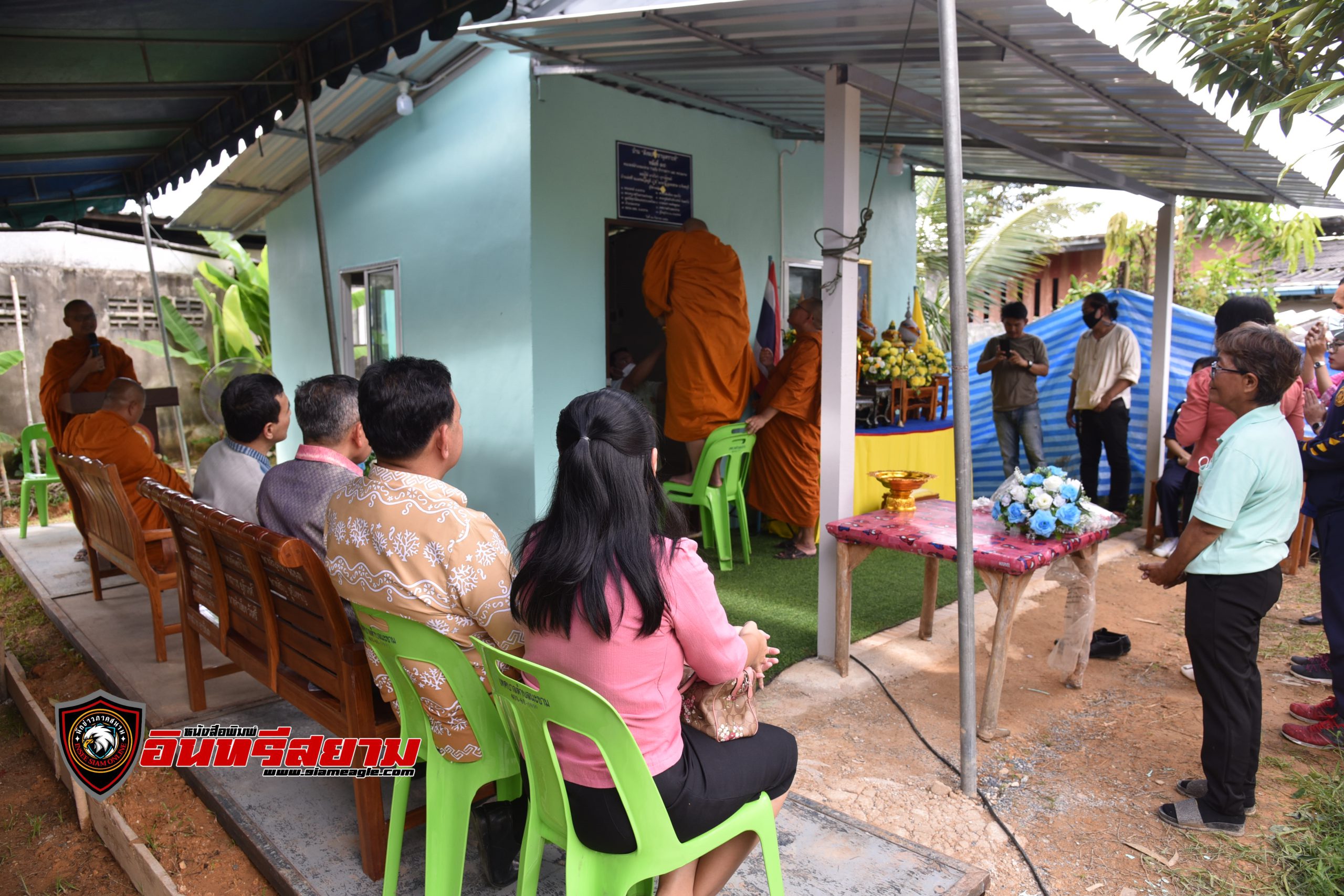 จันทบุรี-คณะสงฆ์มอบบ้านสังฆประชานุเคราะห์ อำเภอมะขาม อนุเคราะห์เป็นกำลังใจแก่ครอบครัวผู้ยากจนที่ประพฤติตัวดี