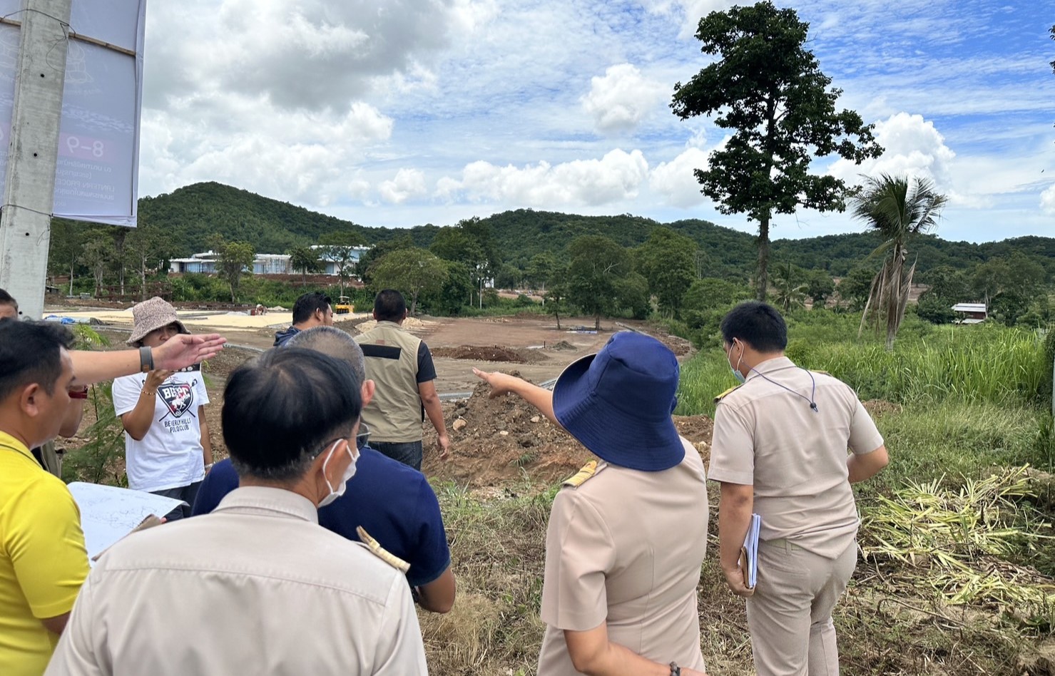 ชลบุรี-ชาวบ้านร้องเพจดัง มีนายทุนบุกรุกพื้นที่ลำรางสาธารณะหลายสิบไร่