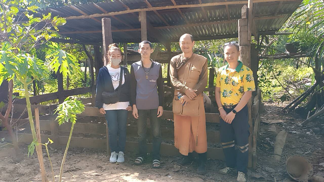 ปราจีนบุรี-สาวใหญ่ขายทองไถ่ชีวิตหมู