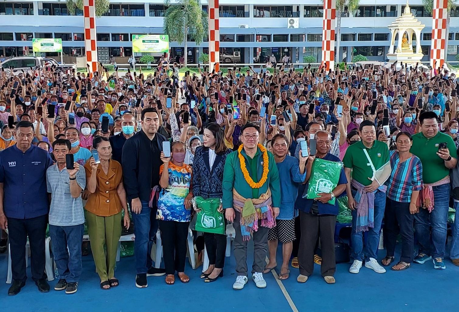 อุดรธานี-รมช.คลัง เดินหน้าพบชาวอุดรธานี พักชำระหนี้ให้กับเกษตรกรและลูกหนี้รายย่อย