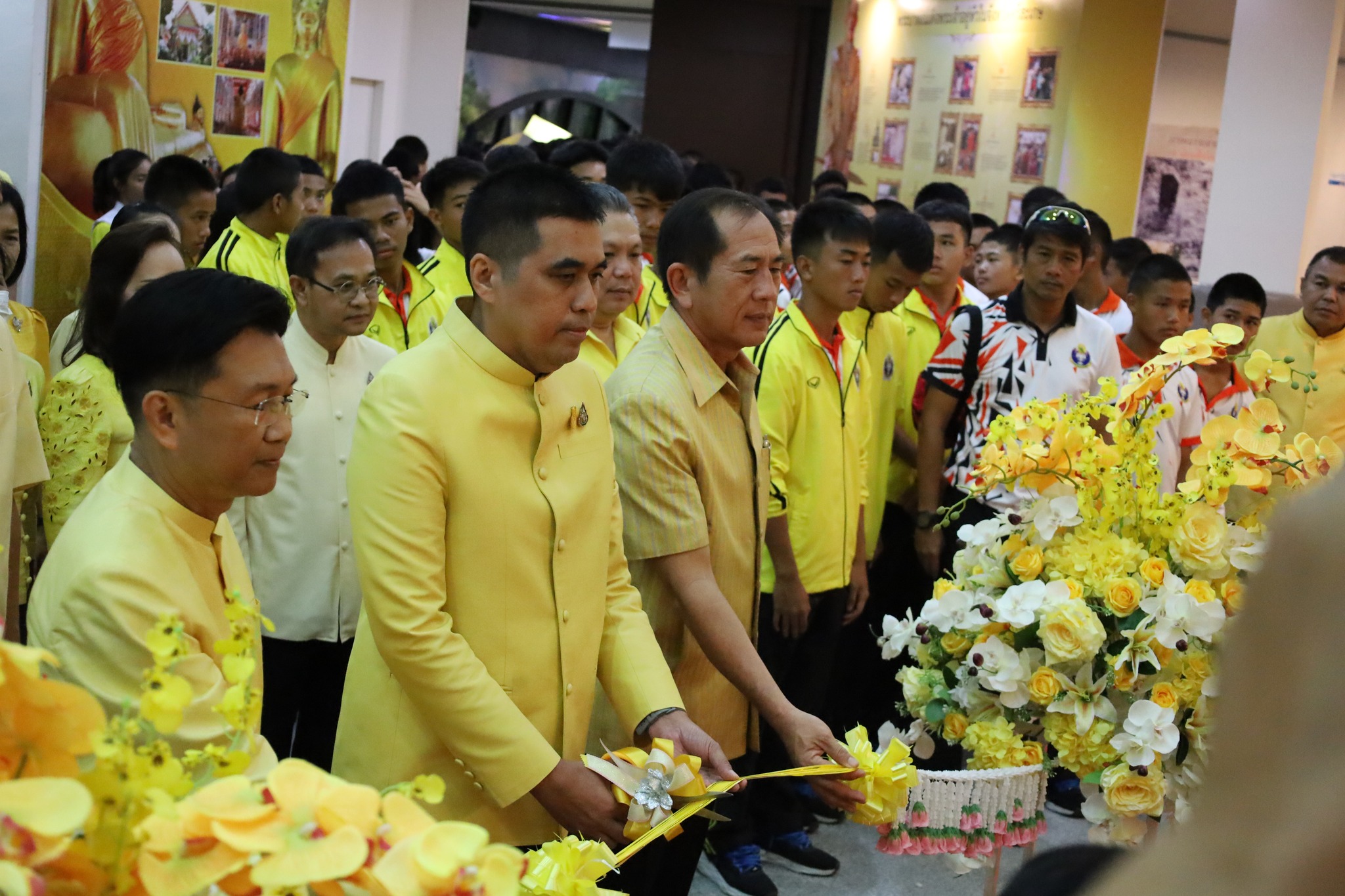 ศรีสะเกษ-เปิดนิทรรศการเฉลิมพระเกียรติฯ โครงการแสงนำใจไทยทั้งชาติ เดิน วิ่ง ปั่น ป้องกันอัมพาต