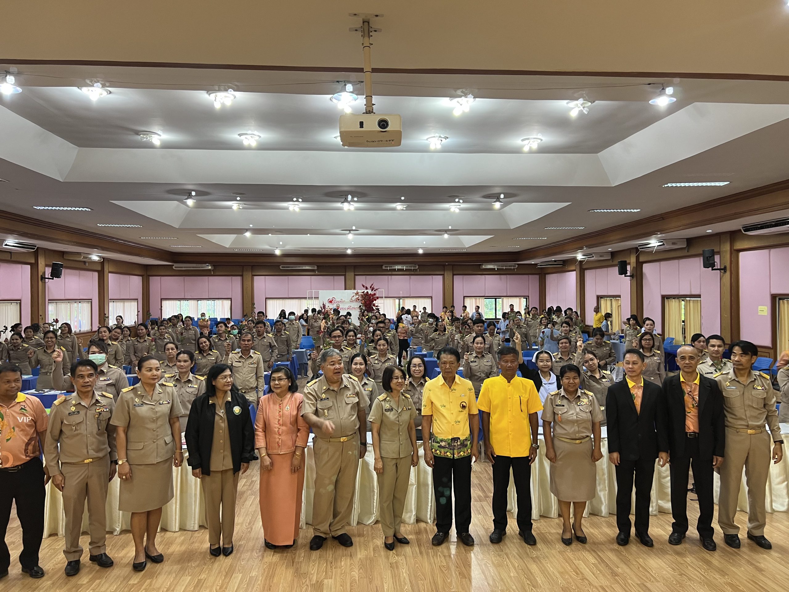 ศรีสะเกษ-พยาบาลเฮลั่นได้ถ่ายโอนไปสังกัด อบจ.