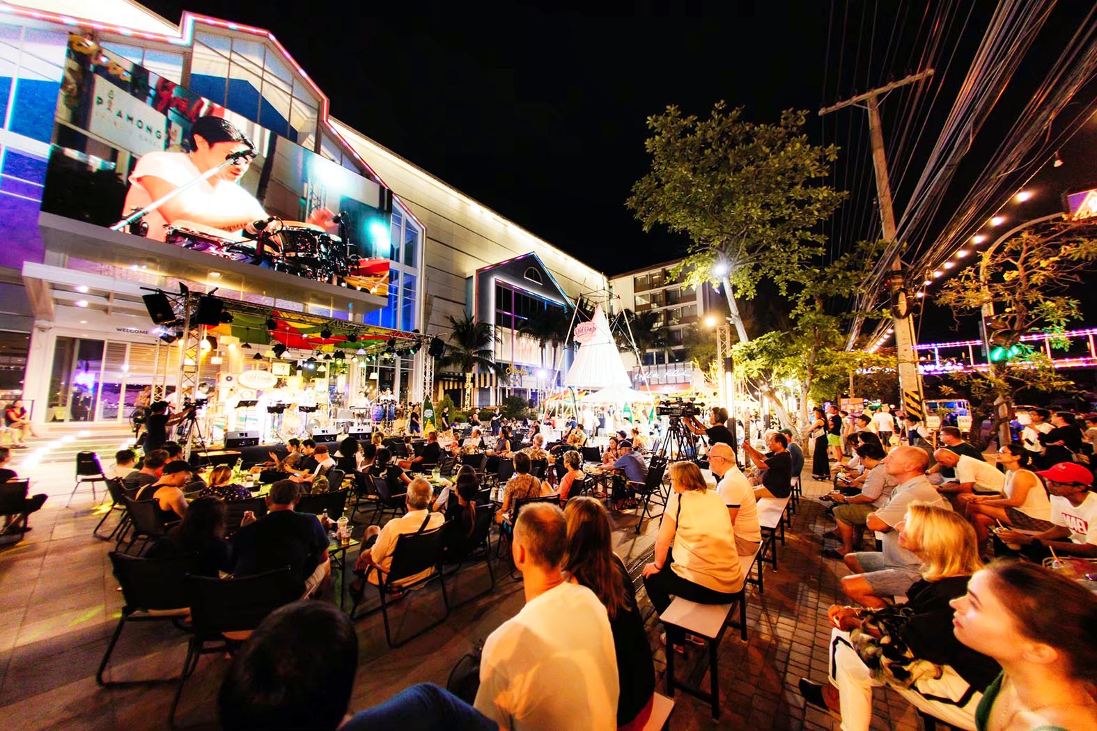 ประจวบคีรีขันธ์-กลับมาตามคำเรียกร้อง “Hua Hin Old Days Festival” ที่ห้างบลูพอร์ต