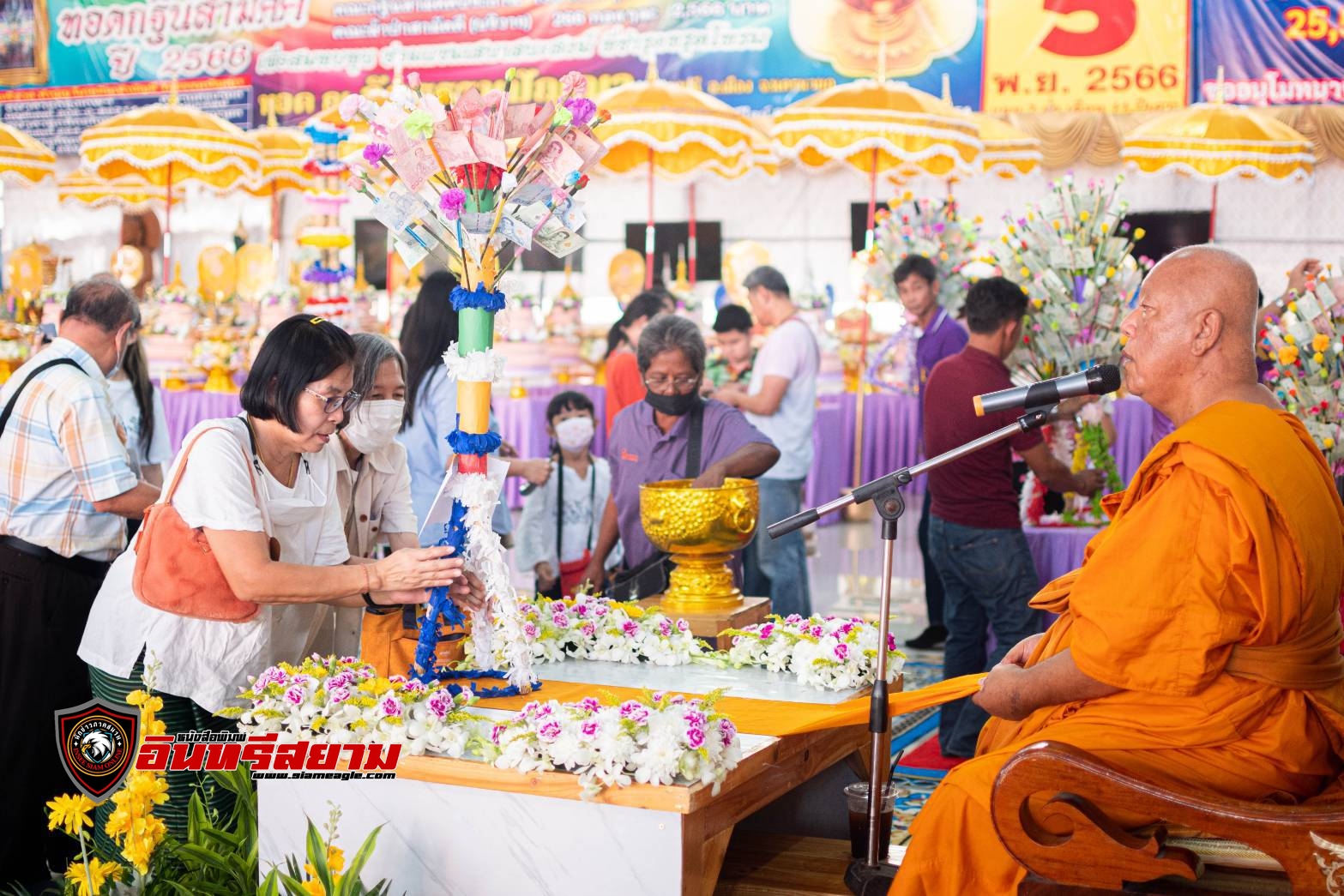 นครนายก-อลังการงานกฐินวัดธรรมปัญญา ประชาชนทั่วสารทิศมาร่วมทำบุญและแห่องค์กฐินรอบพระอุโบสถ