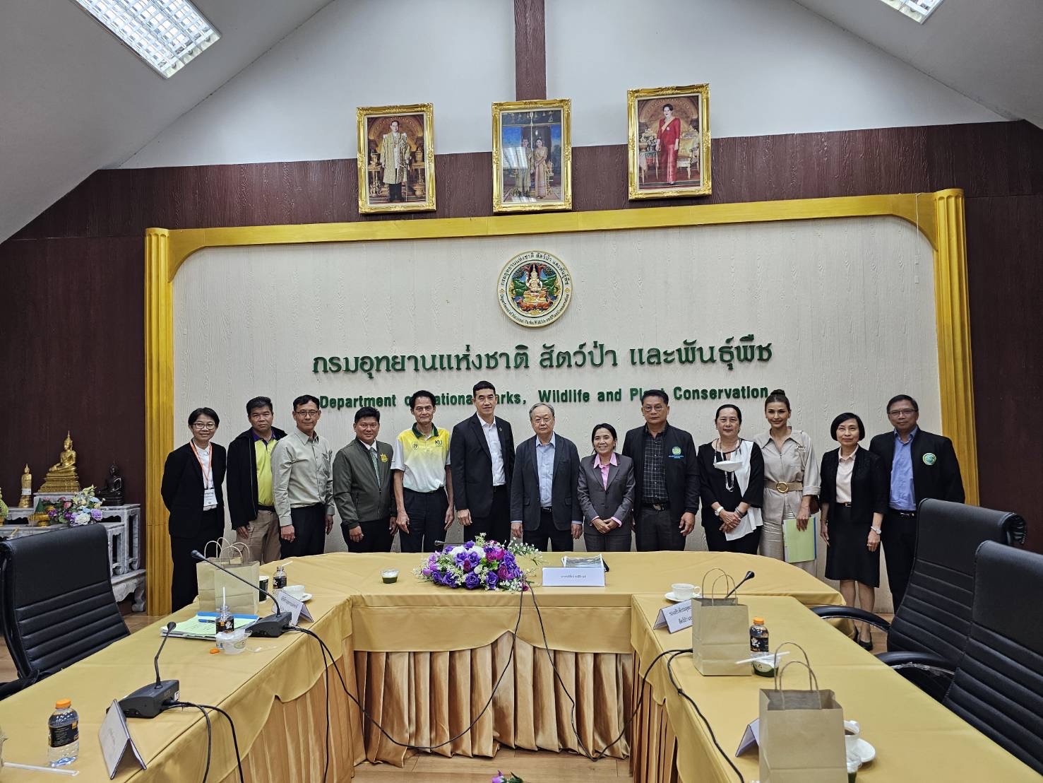 ประจวบคีรีขันธ์-กระทรวงทรัพย์ฯ ตั้งคณะทำงานพร้อมของบกลางเร่งแก้ปัญหาช้างป่า