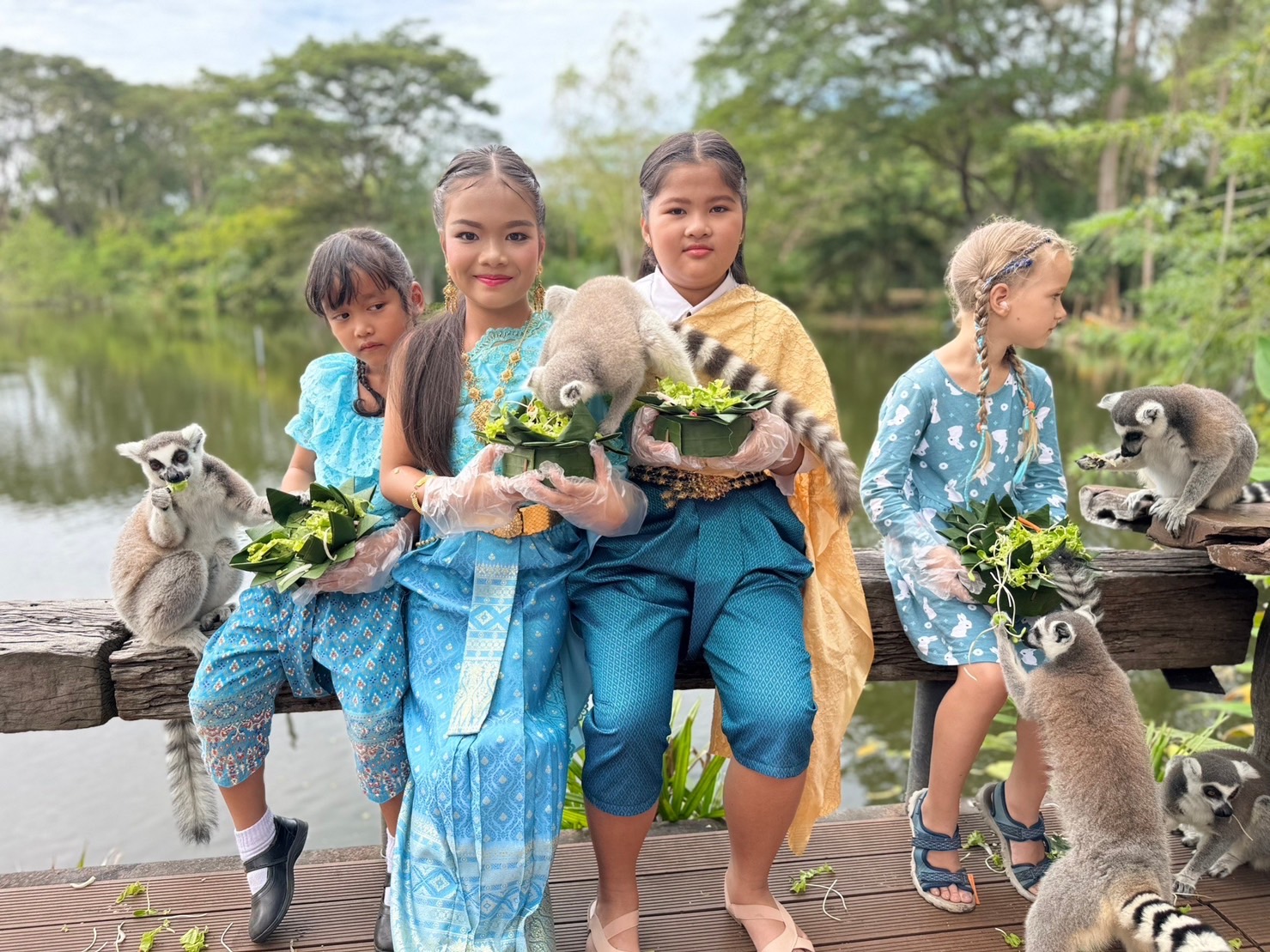 ชลบุรี-สวนสัตว์เปิดเขาเขียว จัดกิจกรรม “ลอยกระทงอาหารส่งความสุข สู่สัตว์ป่า”