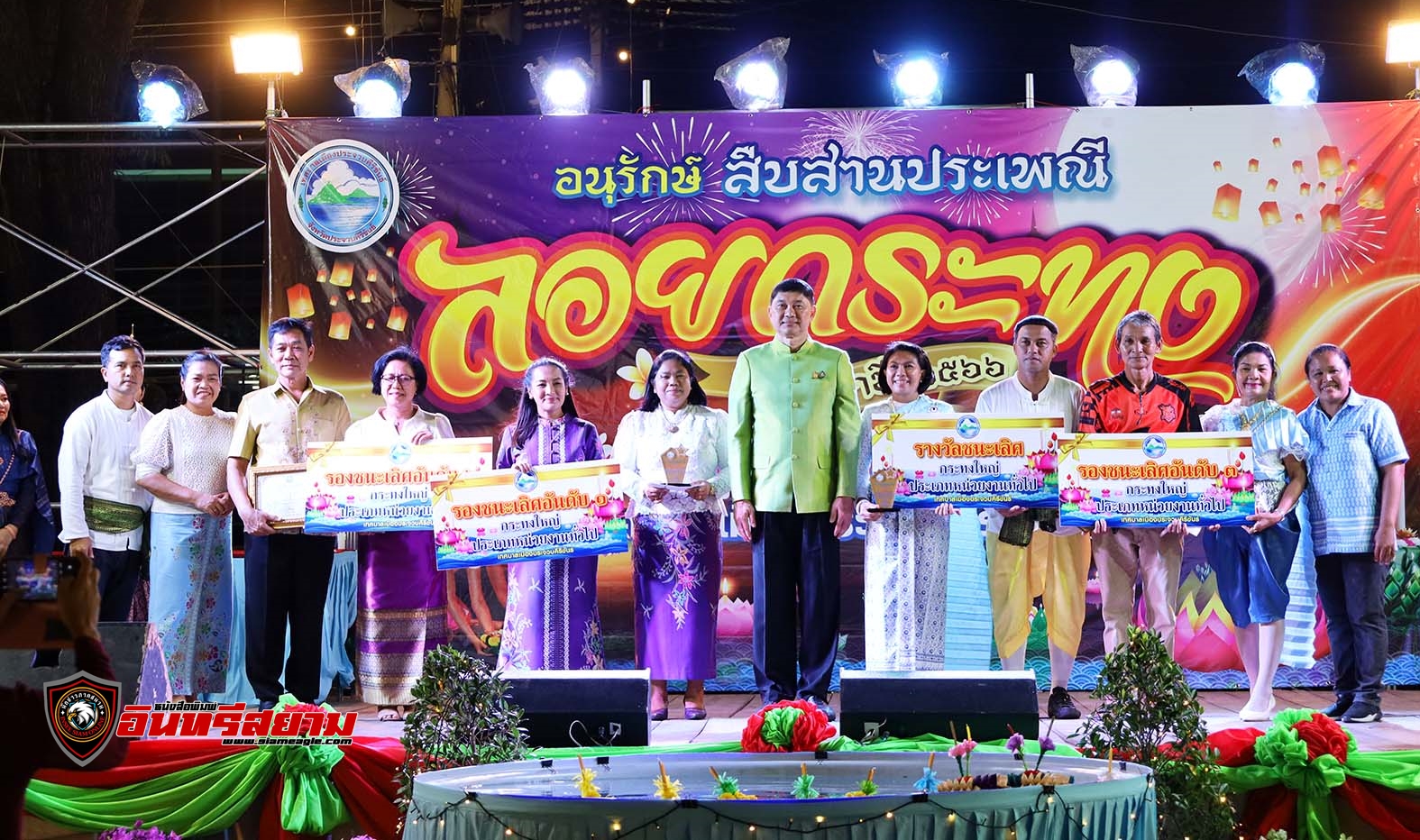 ประจวบคีรีขันธ์-ลอยกระทงคึกคัก นทท.ร่วมสืบสานประเพณีอันดีงามของไทย