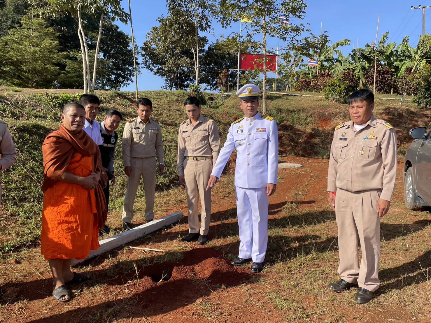 ตาก-นอภ.พบพระ เป็นประธานในพิธีชี้แนวเขตวิสุงคามสีมา วัดบ้านรวมไทยพัฒนา 8