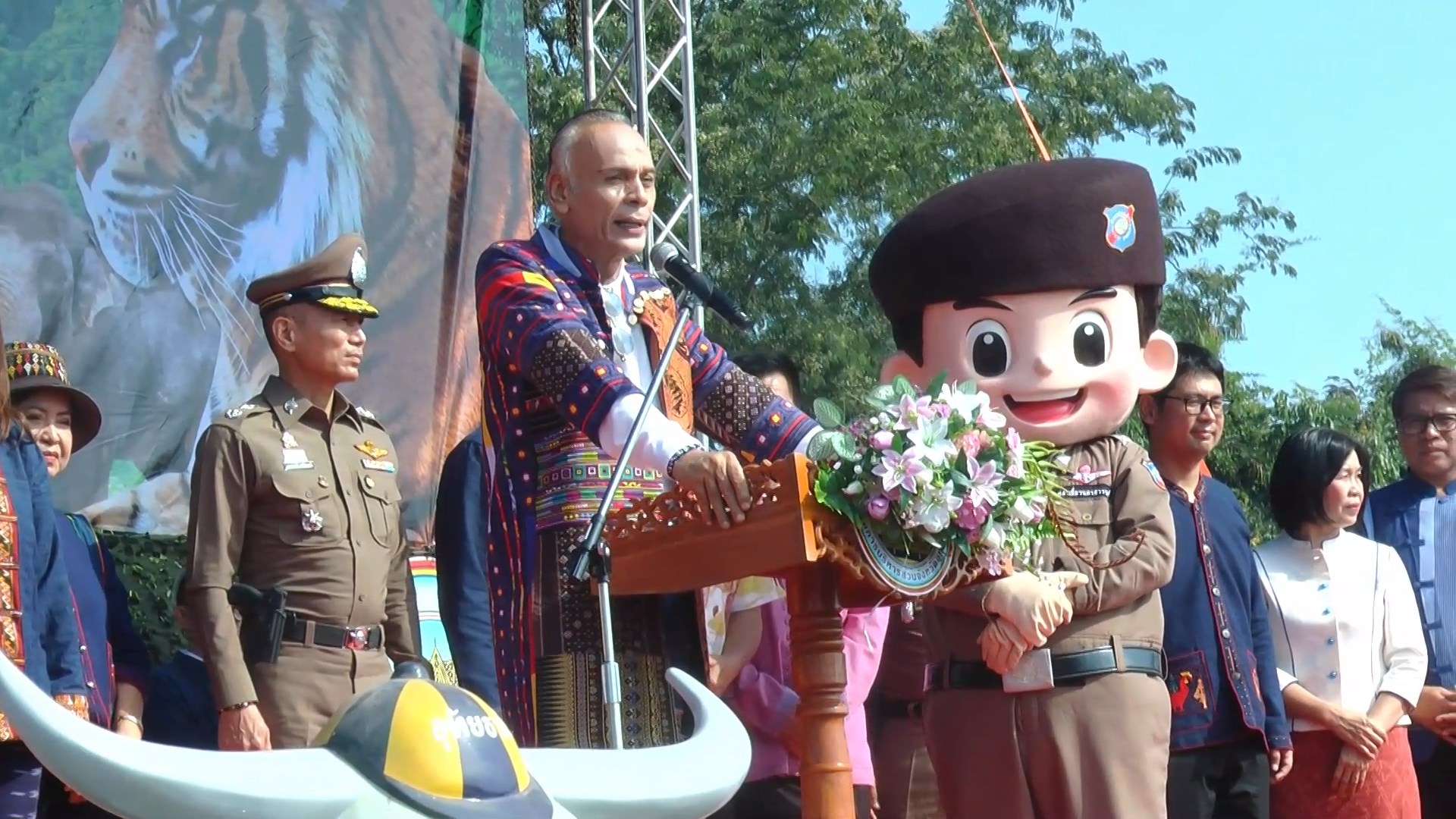 อุทัยธานี-รมช.มหาดไทย เปิดงานวันมรดกโลกห้วยขาแข้ง และของดีบ้านไร่ ประจำปี 2566