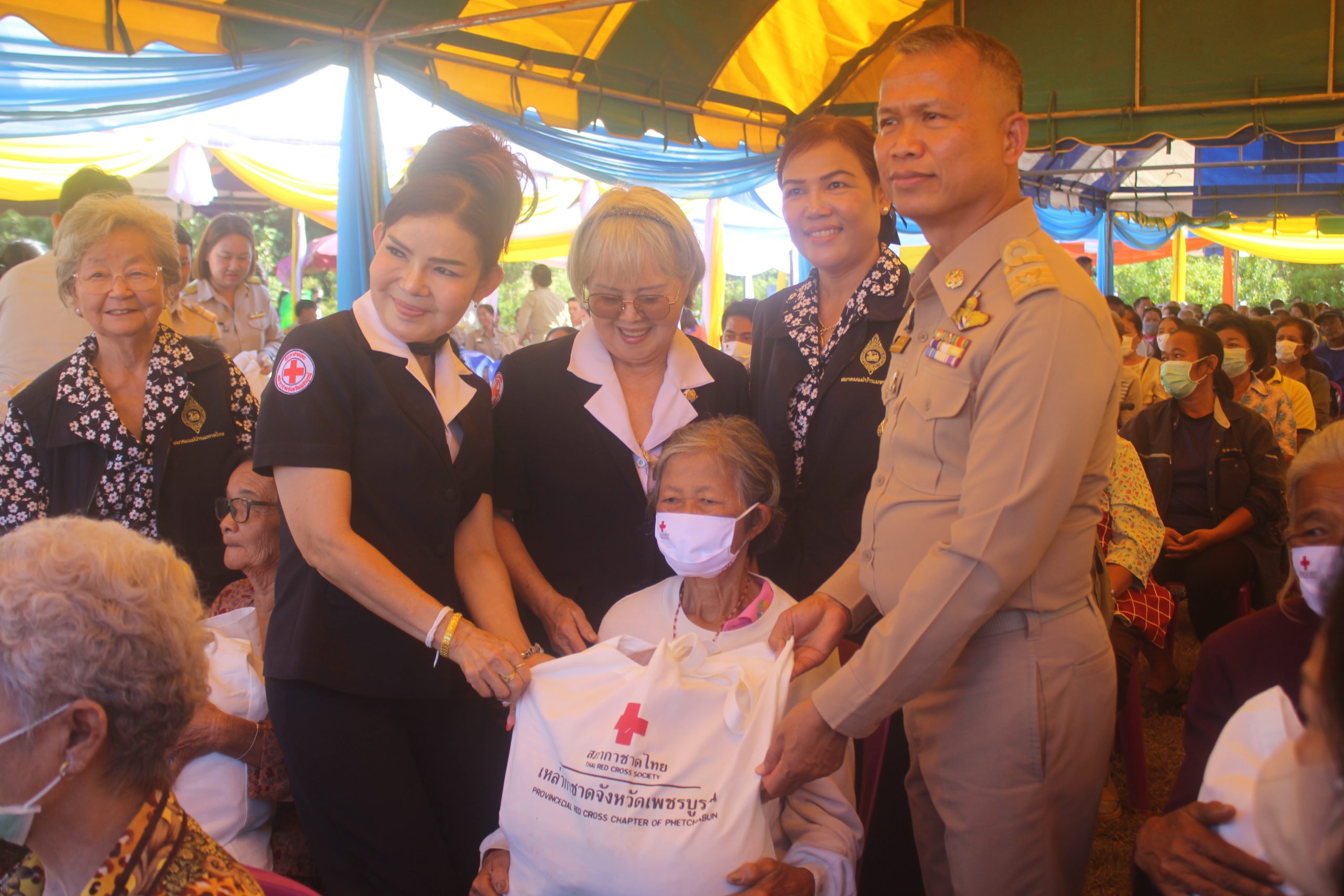 เพชรบูรณ์-จังหวัดเคลื่อนที่สร้างรอยยิ้มบำบัดทุกข์บำรุงสุข ที่อำเภอวังโป่ง