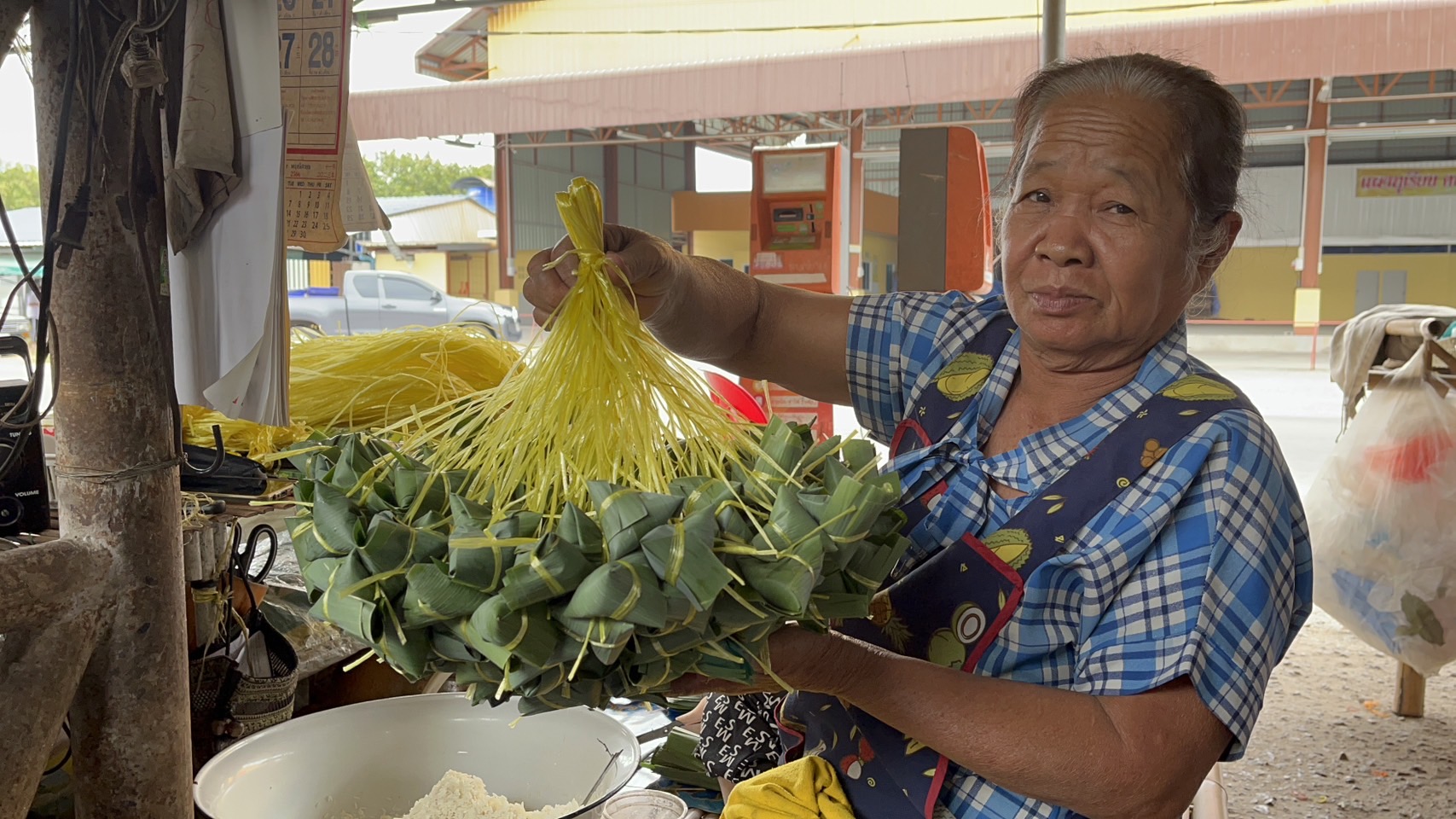 จันทบุรี-ขนมจ้างยายหลาน ขนมพื้นบ้านของกินหายาก ใครอยากกินของอร่อยต้องลอง