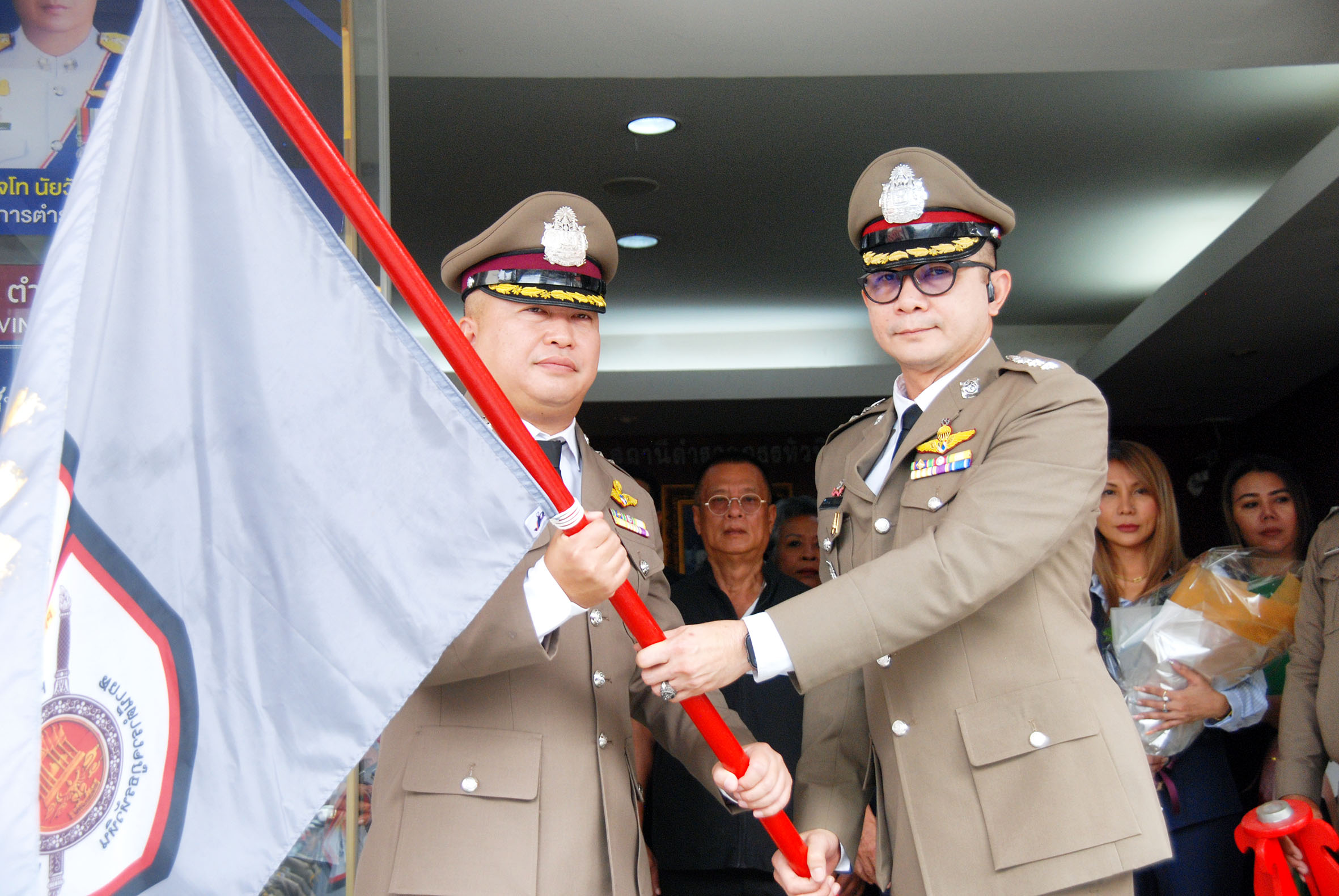 ประจวบคีรีขันธ์-ชาวหัวหิน ต้อนรับ “พ.ต.อ.กัมปนาท” มารับตำแหน่ง ผกก.สภ.หัวหิน อย่างอบอุ่น