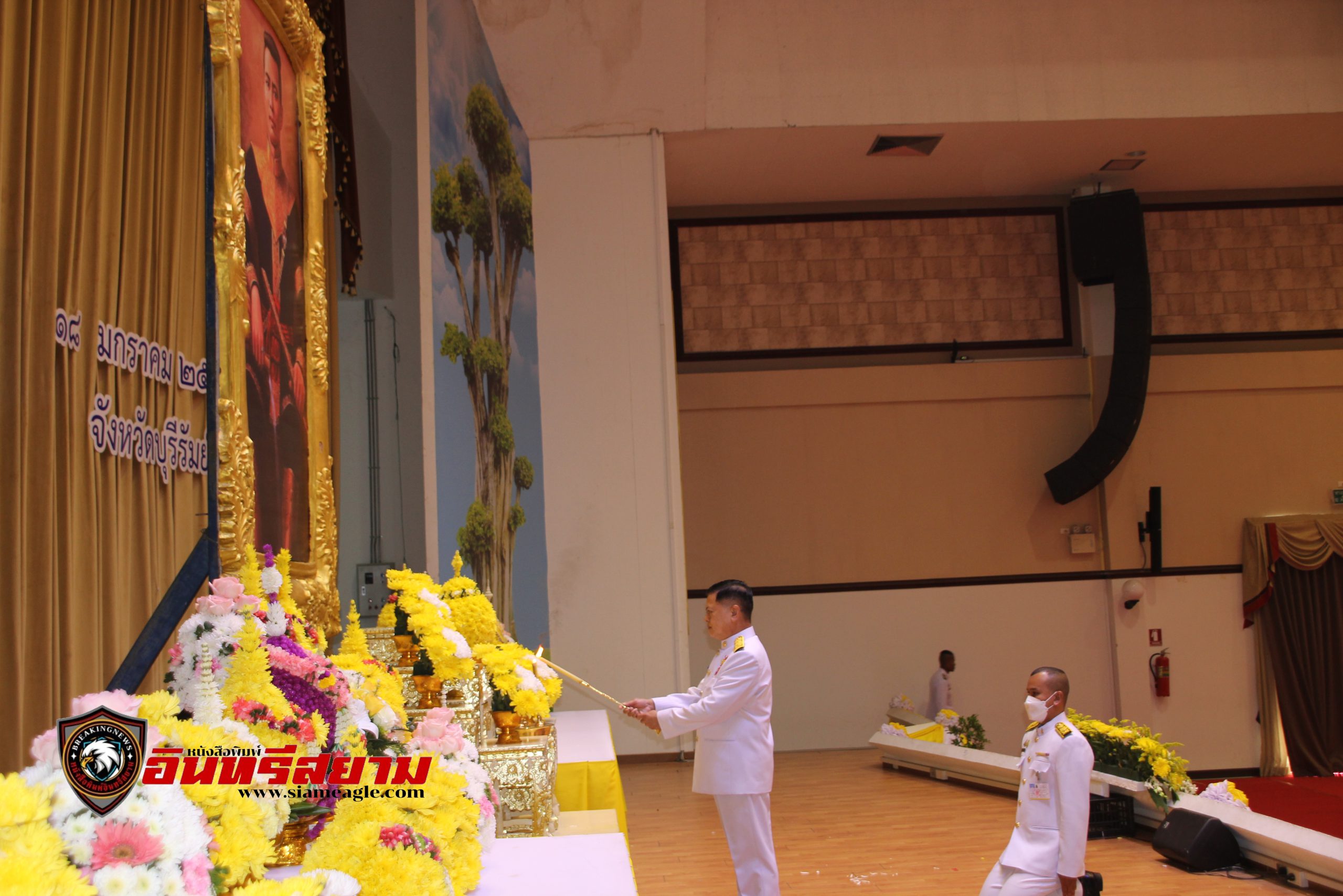 บุรีรัมย์-วางพานพุ่ม ถวายราชสักการะ เนื่องในวันยุทธหัตถีของสมเด็จพระนเรศวรมหาราช