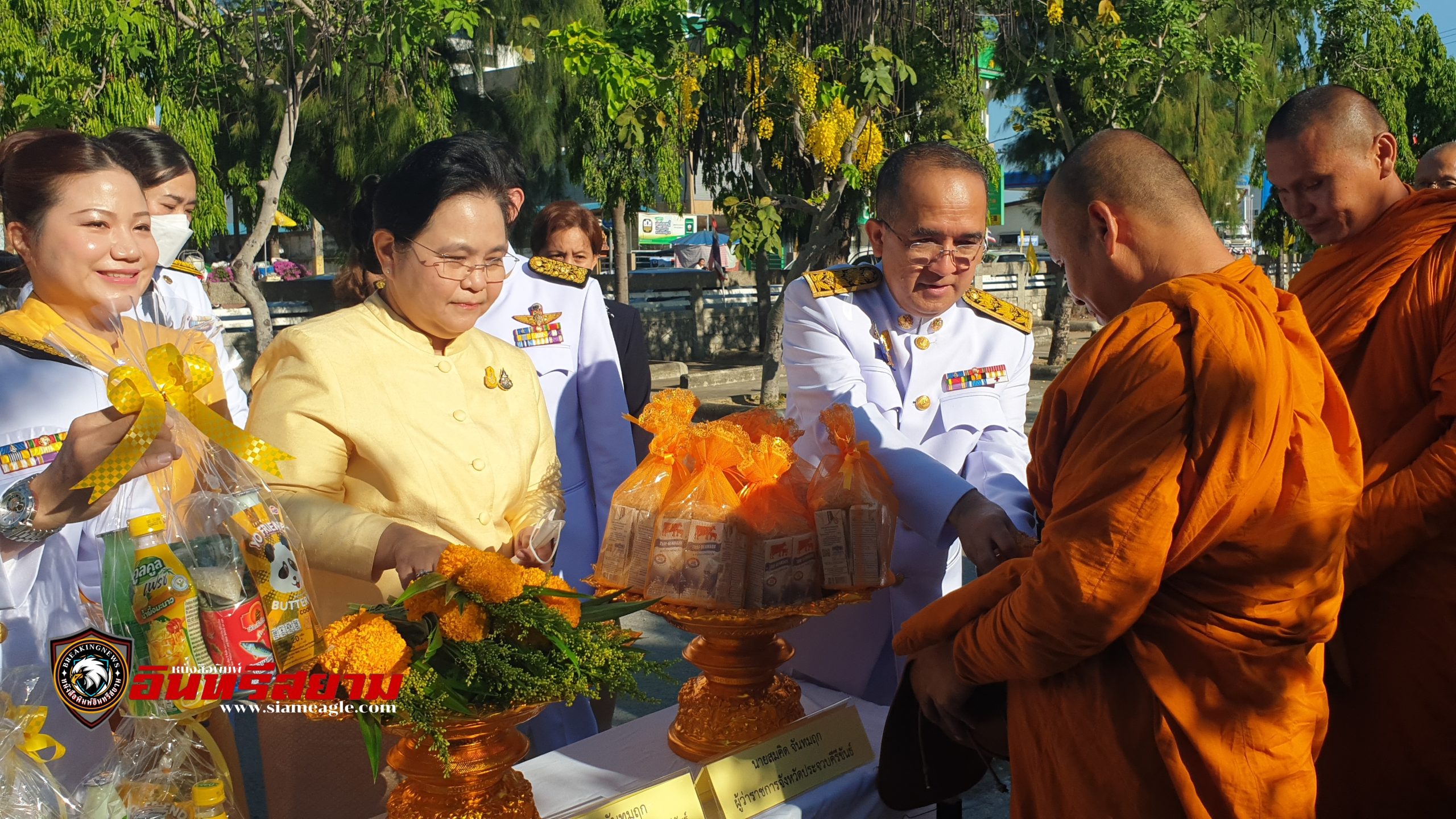 ประจวบคีรีขันธ์-ประกอบพิธีสวดพระพุทธมนต์และทำบุญตักบาตรถวายพระราชกุศลเนื่องในวันที่ระลึก สมเด็จพระนั่งเกล้าฯ