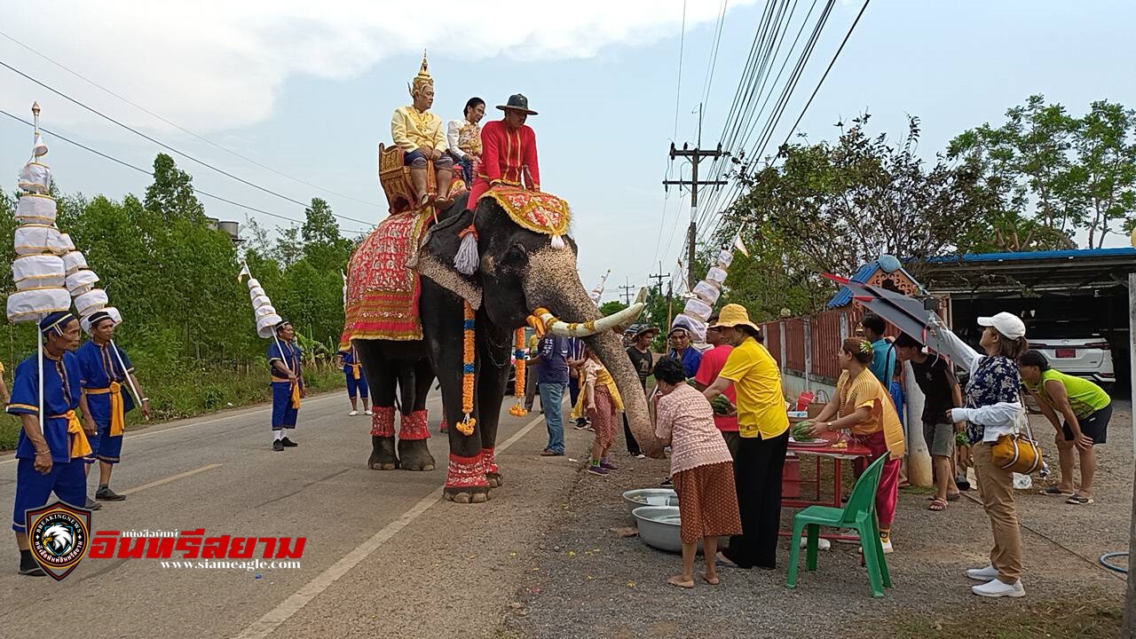 ปราจีนบุรี-สืบสานบุญ กินข้าวปุ้น เอาบุญผะเหวด ฟังเทศน์มหาชาติ ครั้งที่ 4 สุดยิ่งใหญ่