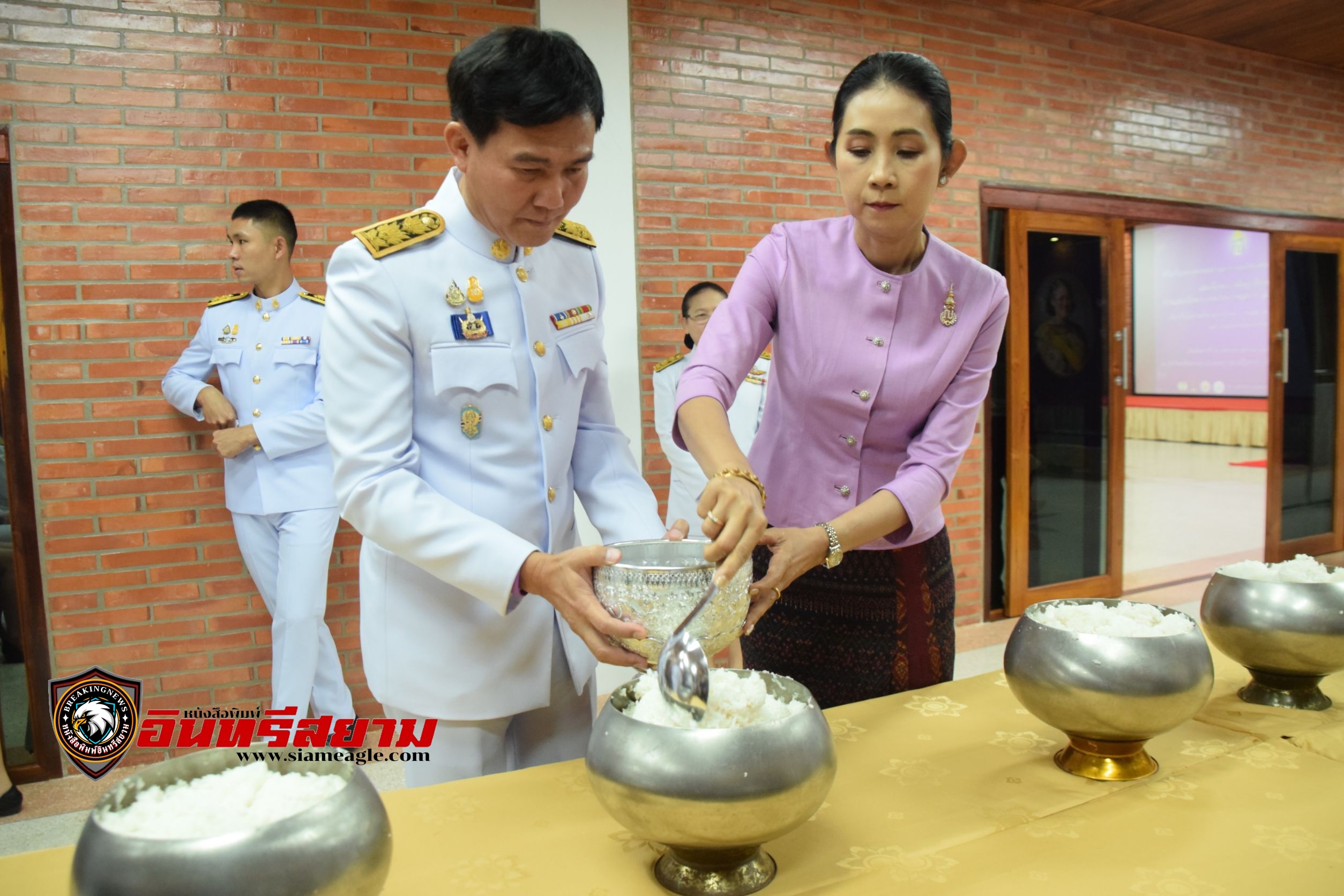 อยุธยา-ทำบุญตักบาตรและเจริญพระพุทธมนต์ เนื่องในวันคล้าย วันพระราชสมภพ สมเด็จพระกนิษฐาธิราชเจ้าฯ