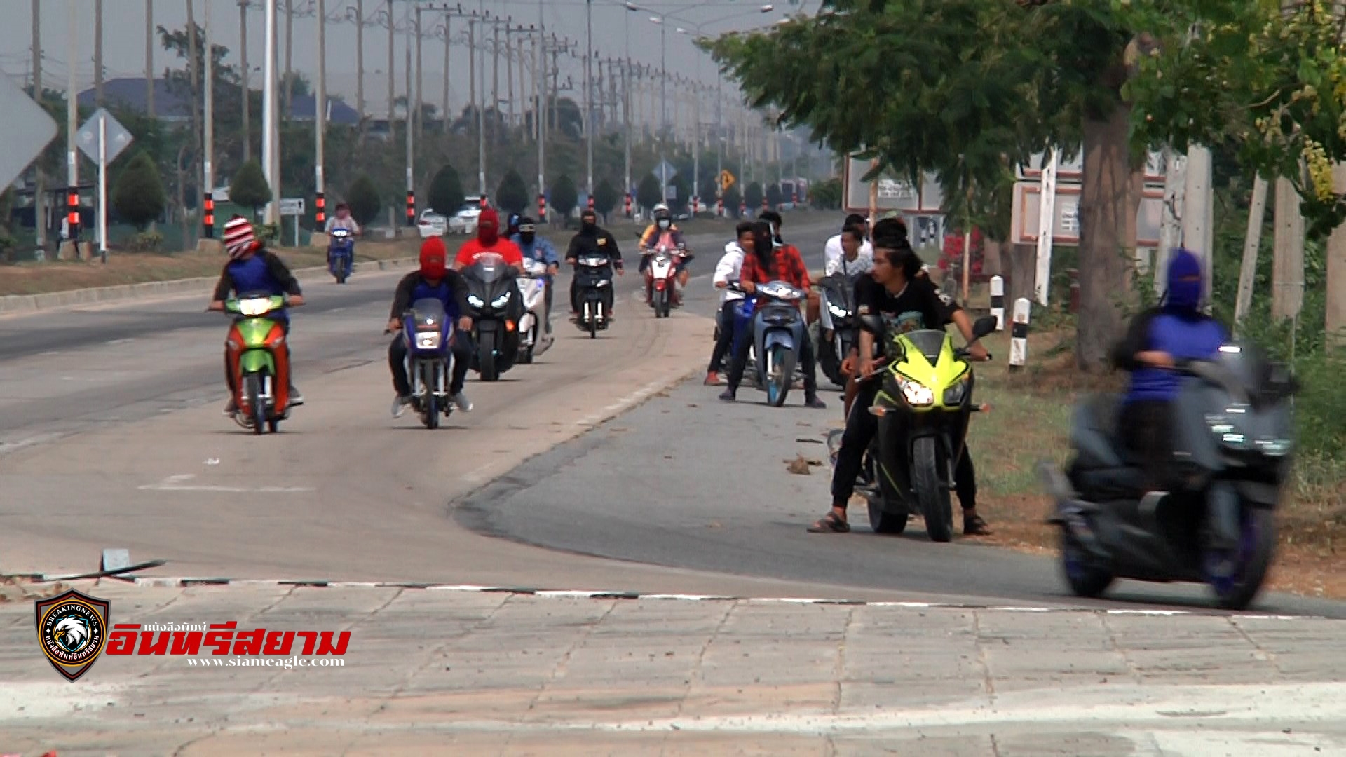 สุพรรณบุรี-สกัดวัยรุ่นแว้นแฝงคราบนักบุญสองล้อ..!!