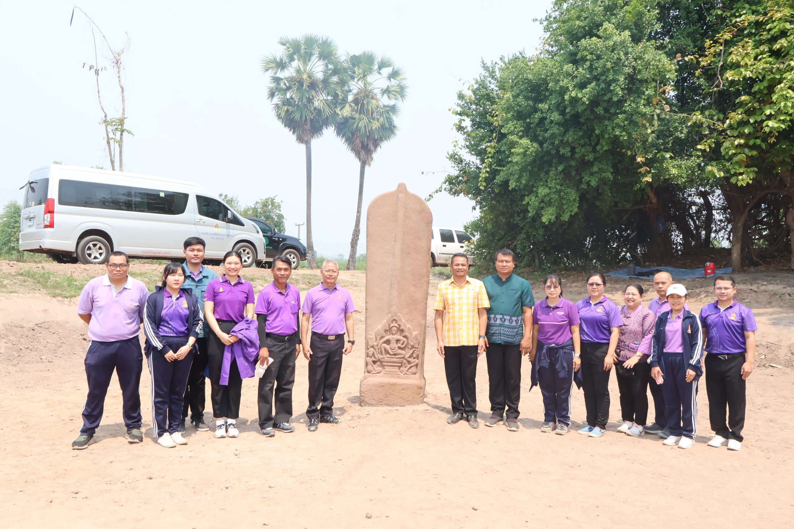 อุดรธานี-เร่งพัฒนาโบราณสถานดอนหินศิลา แหล่งวัฒนธรรมสีมา บ้านแดง ให้เป็นแหล่งท่องเที่ยวศึกษาประวัติศาสตร์