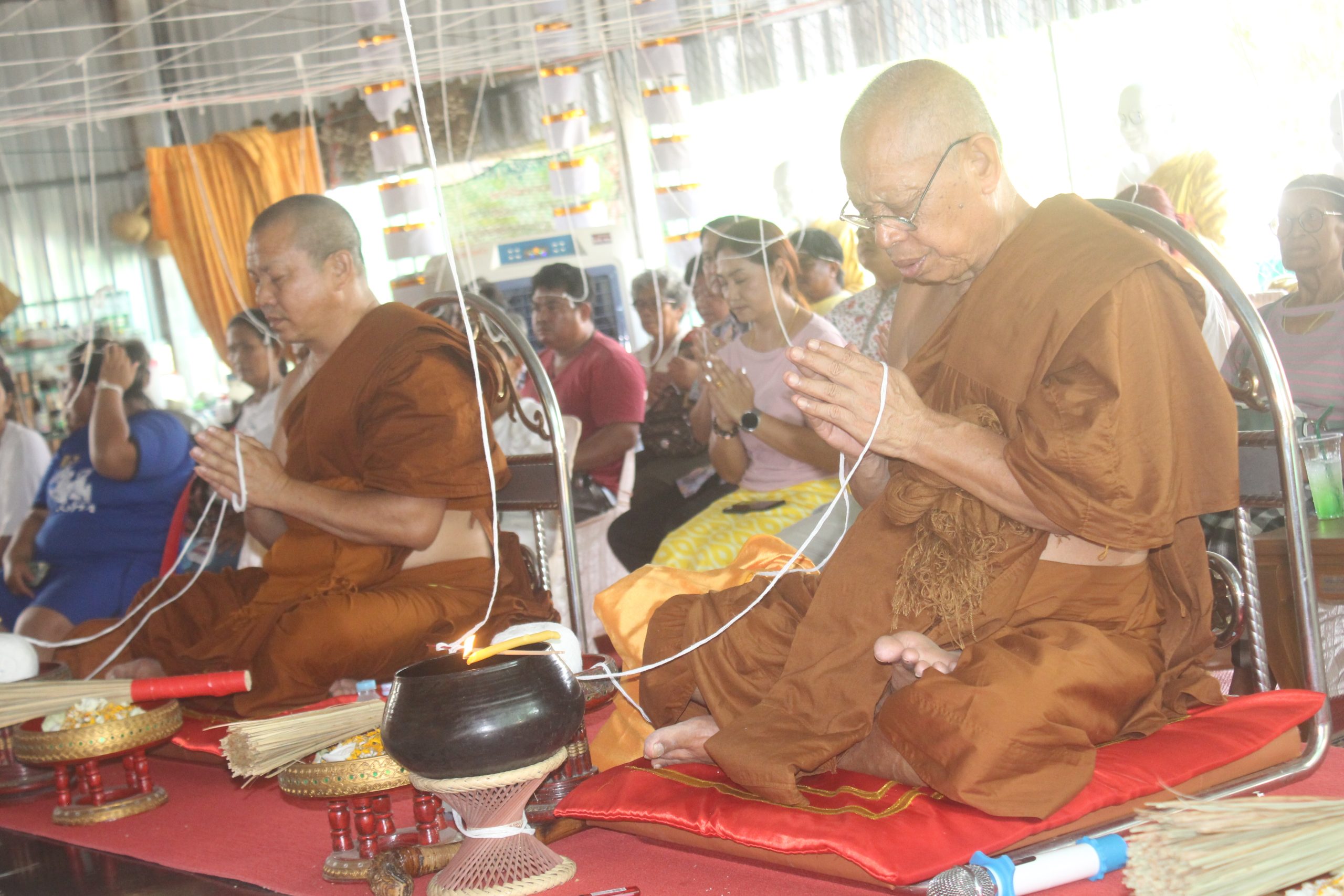 เพชรบูรณ์-ชาวบ้านดงลานจัดพุทธาภิเษกหลวงพ่อทบ รุ่น ศุข.ทบ.ทรัพย์