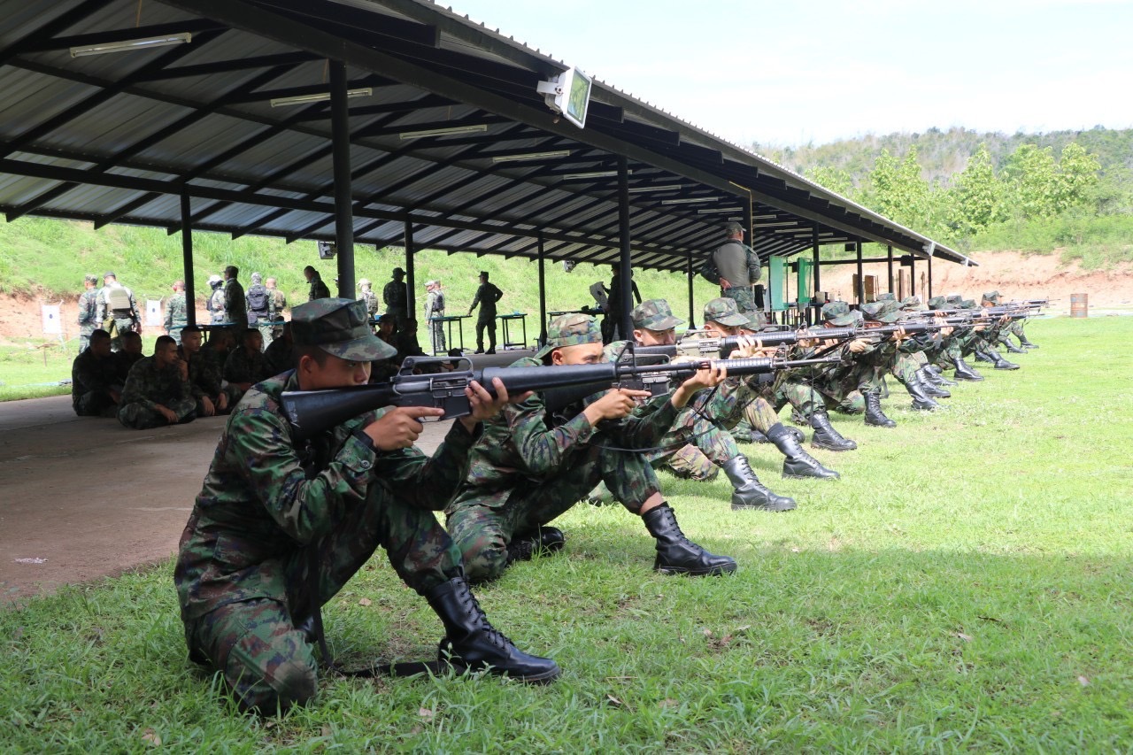 ชลบุรี-ทัพเรือภาค 1 “ฝึกเทคนิคการใช้อาวุธและการต่อสู้ให้กำลังพล”